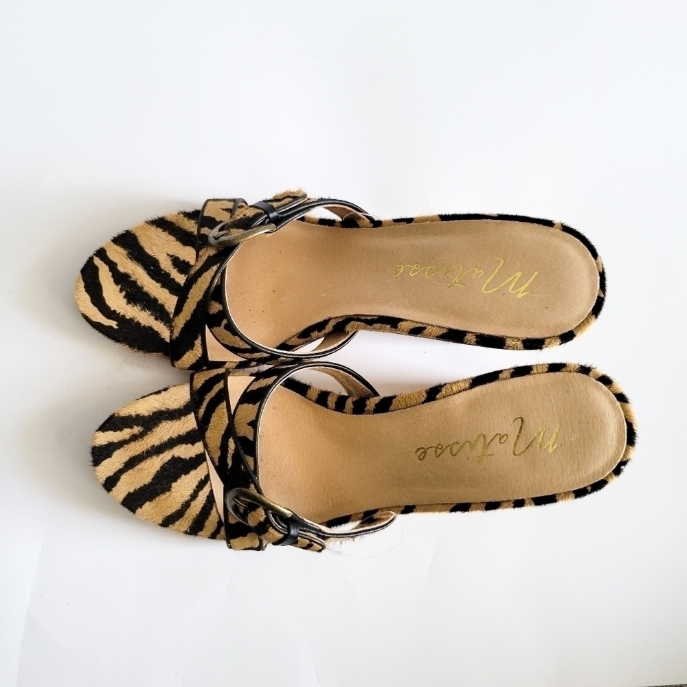 Matisse so long zebra sandals Size 9.5M Mob Wife Summer Shoes - Picture 10 of 10